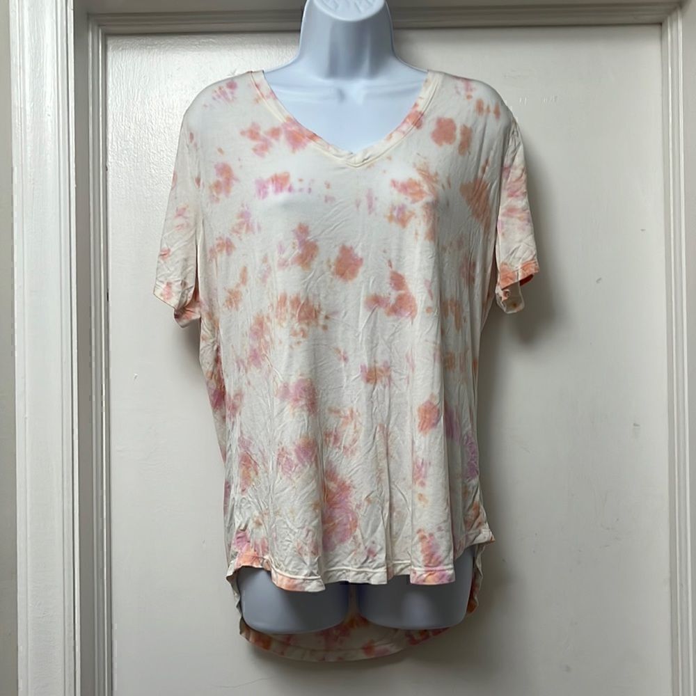 T-SHIRT! Old Navy’s LUXE line, size L, Tye Dye T-Shirt BNWOT